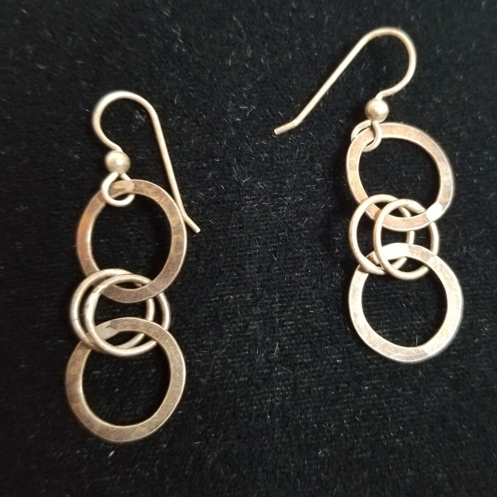 🌸3/$15🌸 Minimalist Modern Design circle Drop Earrings